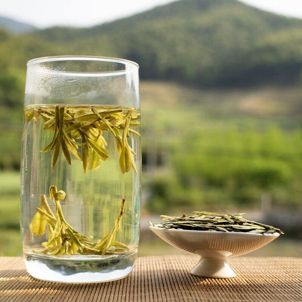 Ming Qian Longjing Green Loose Tea (By the Ounce)